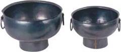 iron pot