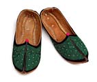 rajasthani leather footwears called jaipuri mojari, nagra or jooty